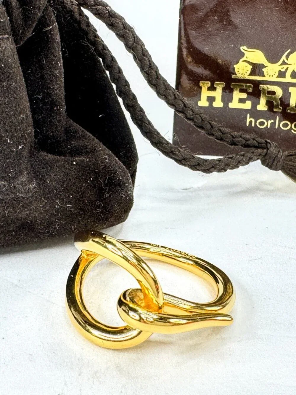 Vintage Hermès Anneau De Foulard Golden Metal Scarf Ring with Pouch GS856